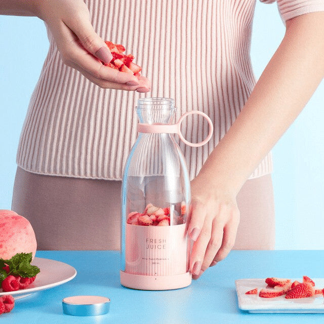 Portable Mini Juicer Bottle